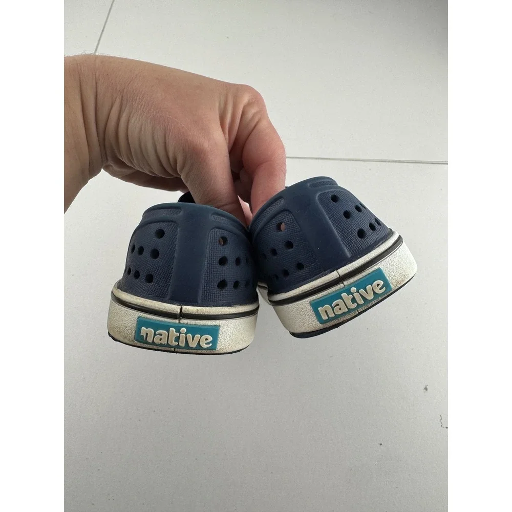 Native Shoes lightweight slip